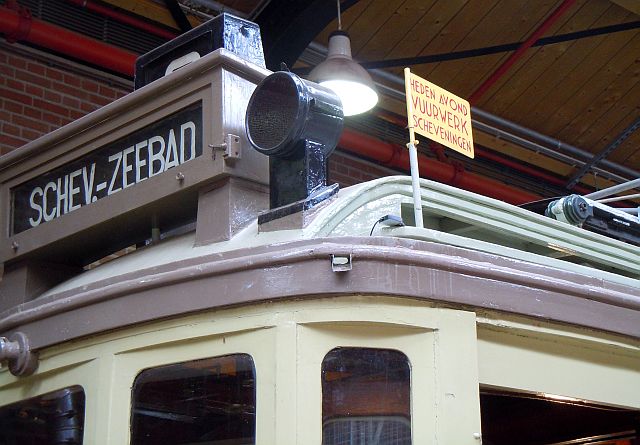 Aankondiging op tram vuurwerk Scheveningen Zeebad